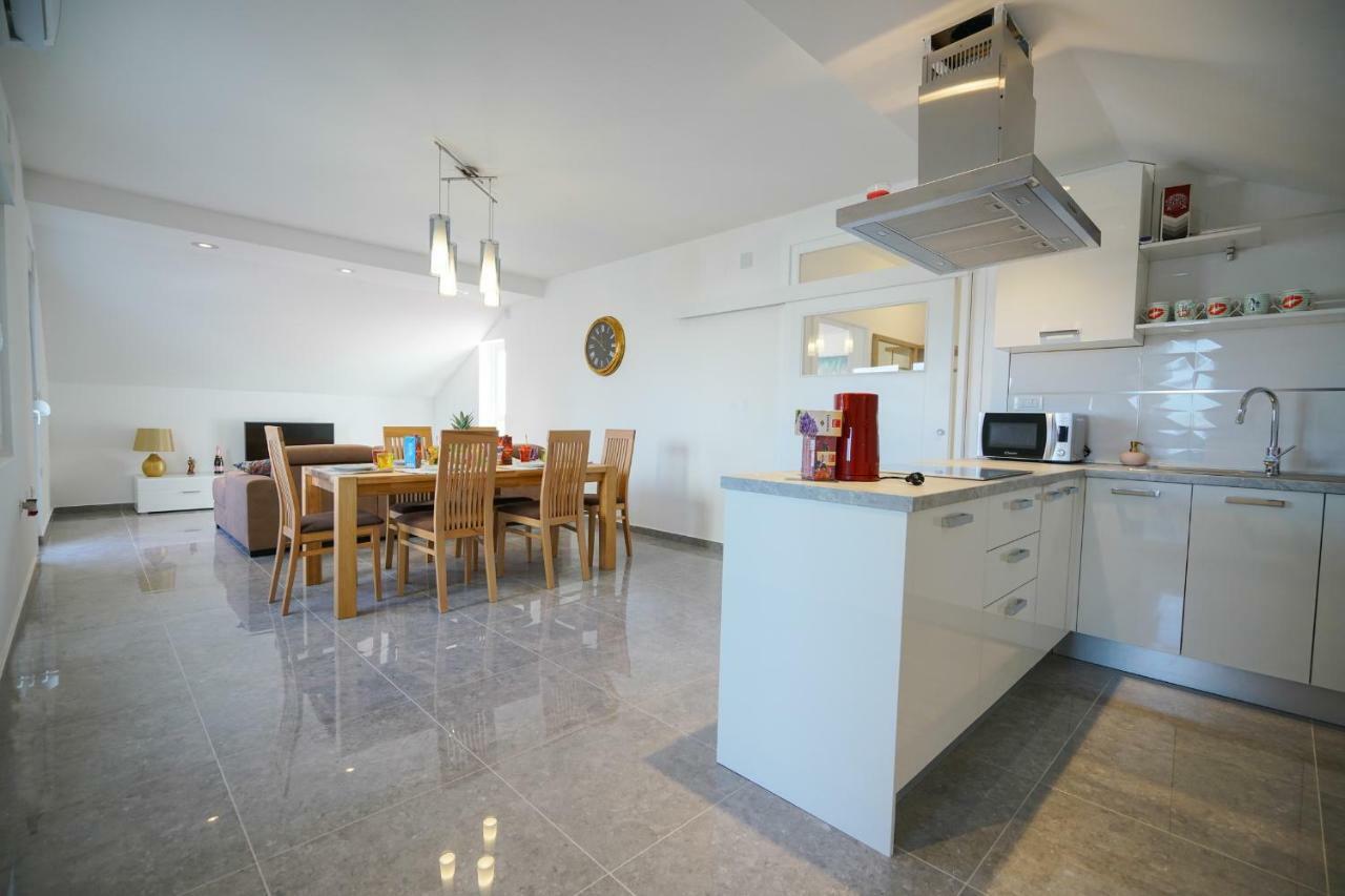 Apartment Summer Fever Zadar Buitenkant foto