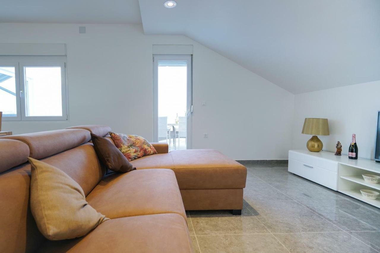 Apartment Summer Fever Zadar Buitenkant foto
